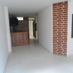 Casa en Venta en el Parque Industrial – 12236